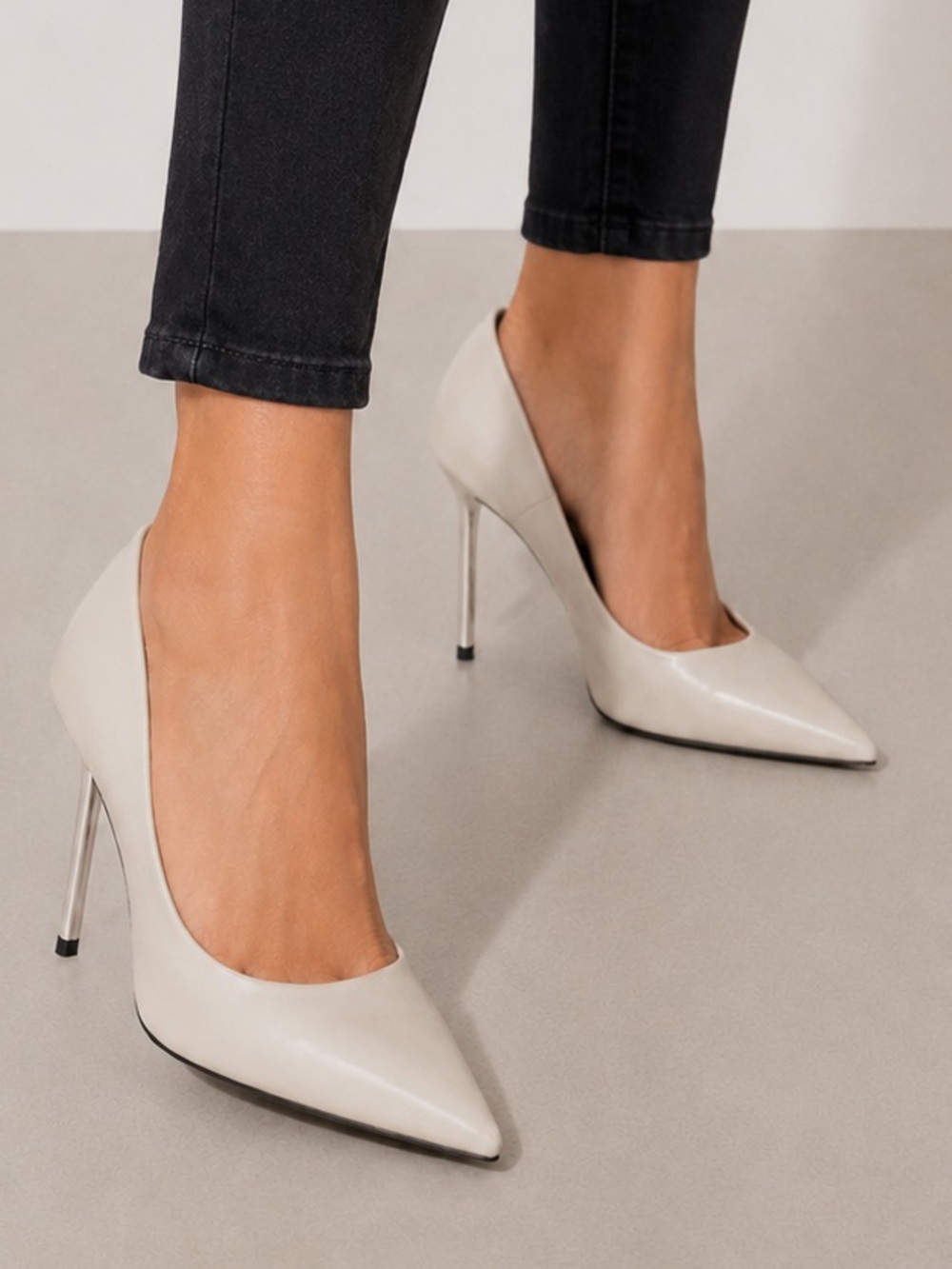 ZARA Beige Pointed Toe Pumps Clear Stiletto Heel Classic Heels Sz 38